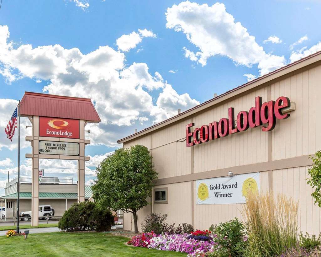 Econo Lodge Miles City Exteriör bild