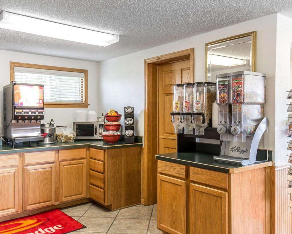 Econo Lodge Miles City Restaurang bild