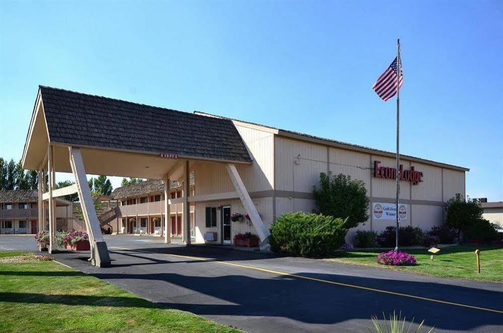 Econo Lodge Miles City Exteriör bild